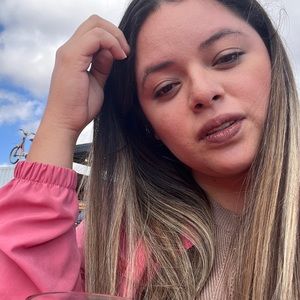 Meet your Posher, Mayra